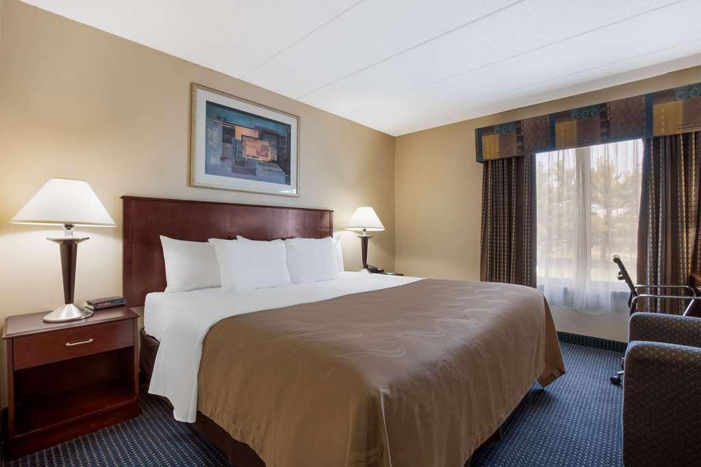 Quality Inn Near Princeton Lawrence Номер фото