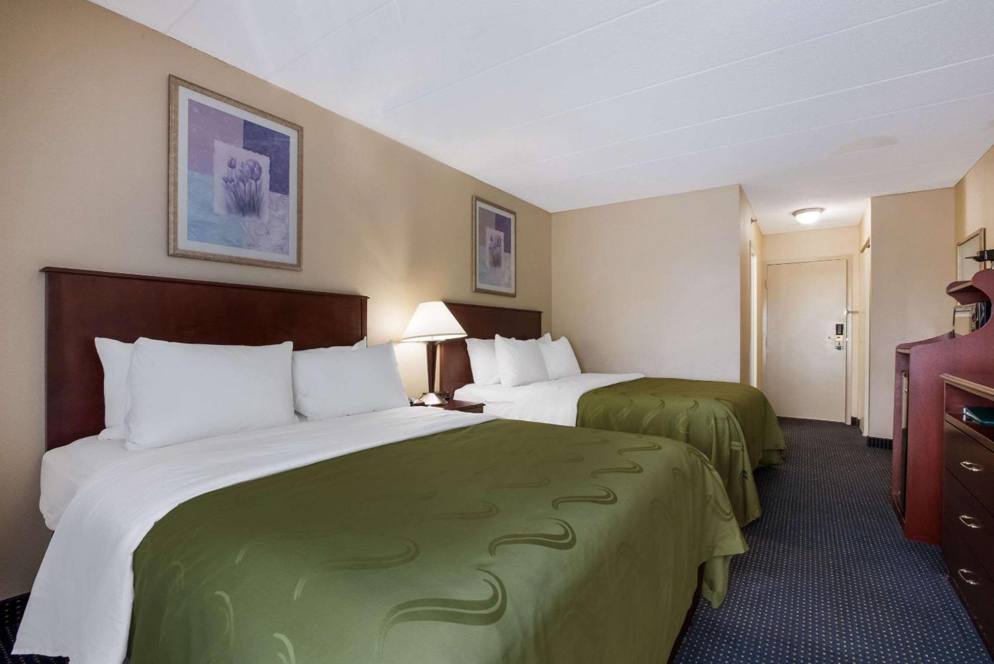 Quality Inn Near Princeton Lawrence Экстерьер фото