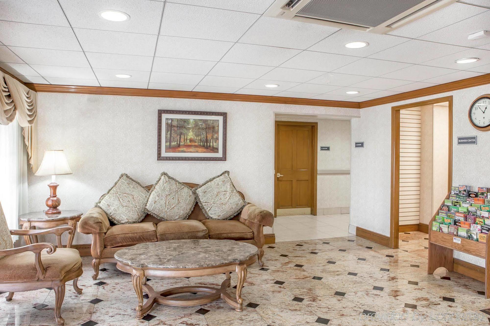 Quality Inn Near Princeton Lawrence Экстерьер фото
