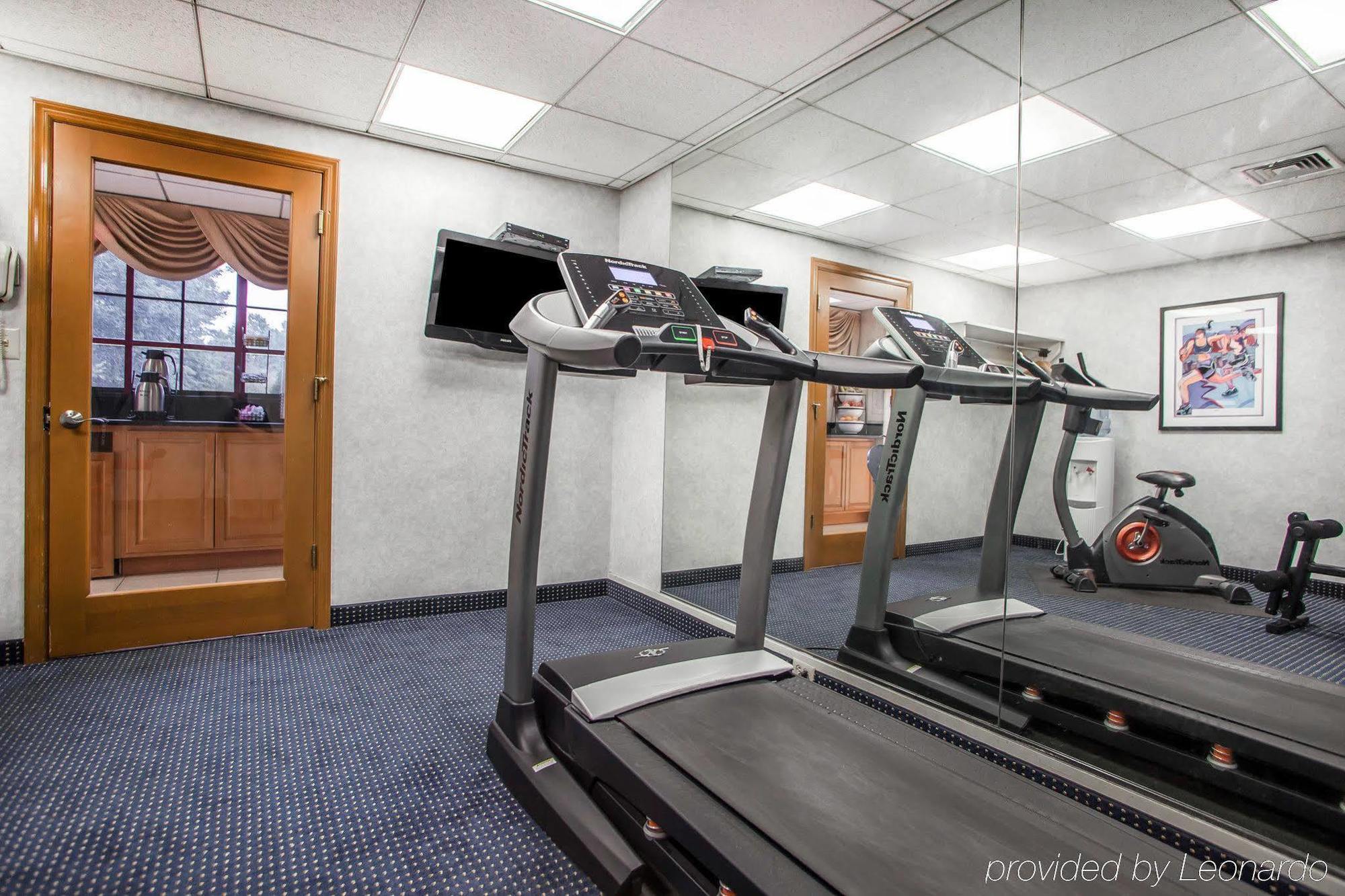Quality Inn Near Princeton Lawrence Экстерьер фото