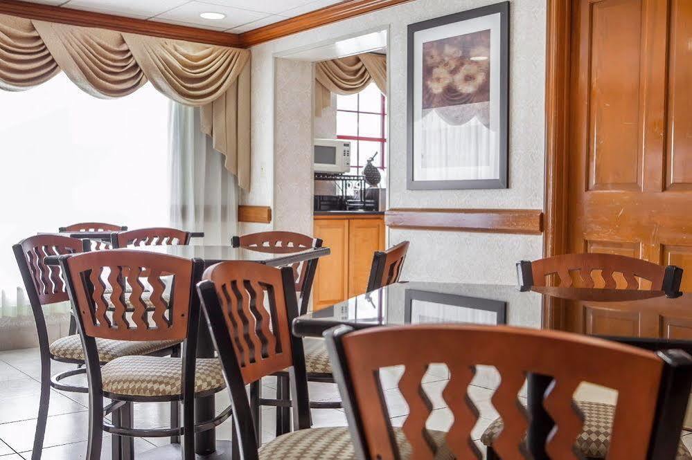 Quality Inn Near Princeton Lawrence Экстерьер фото