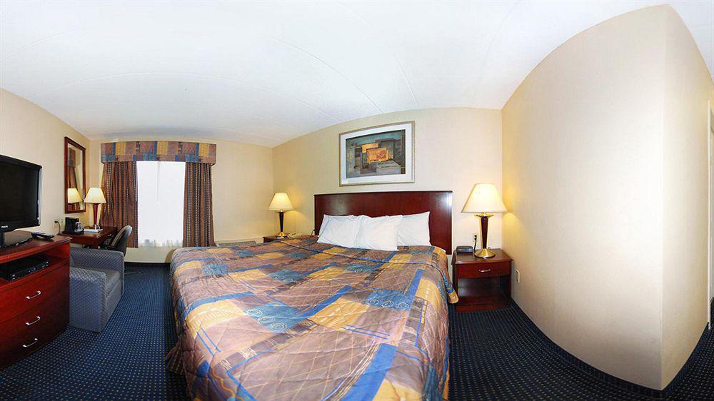 Quality Inn Near Princeton Lawrence Экстерьер фото